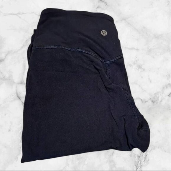 Lululemon Size 6 Dark Navy Blue Align Joggers - Picture 3 of 4